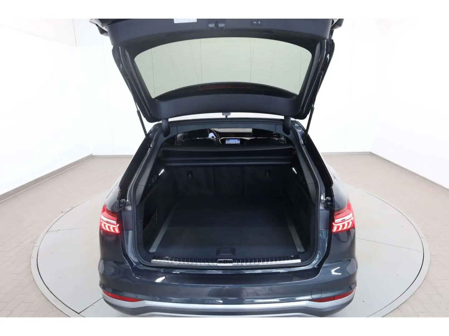 A6 allroad 45 TDI quattro AHK/P-Dach/Matrix/20''