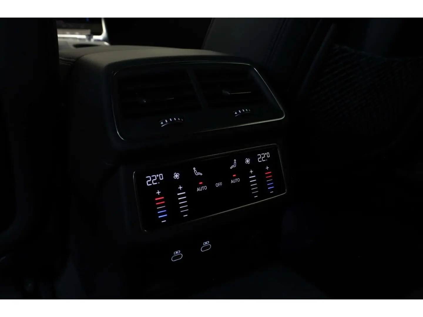 A6 allroad 45 TDI quattro AHK/P-Dach/Matrix/20''