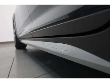 A6 allroad 45 TDI quattro AHK/P-Dach/Matrix/20''