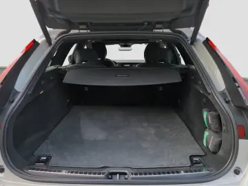 V90+B4+Mild-Hybrid+AWD+GT+Head-up+AHKsemi+360Kam
