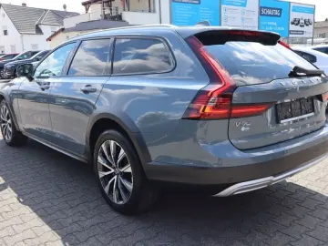 V90 Cross Country B4 D AWD Plus|NAVI|AHK|R-CAM|