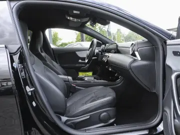 CLA 250 e AMG Multibeam Kamera Ambiente MBUX