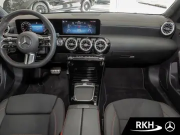 CLA 180 Coupé AMG Line 7G/Kamera/LED/Totw./Navi