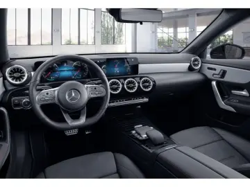 CLA 220 d AMG+PANO+NIGHT+MBEAM+AMBIENTE+KAMERA