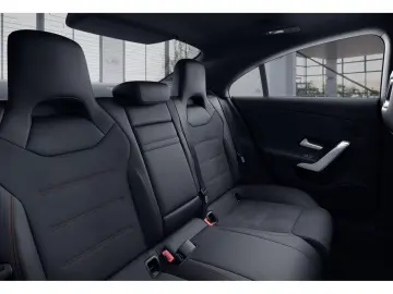 CLA 220 d AMG+PANO+NIGHT+MBEAM+AMBIENTE+KAMERA