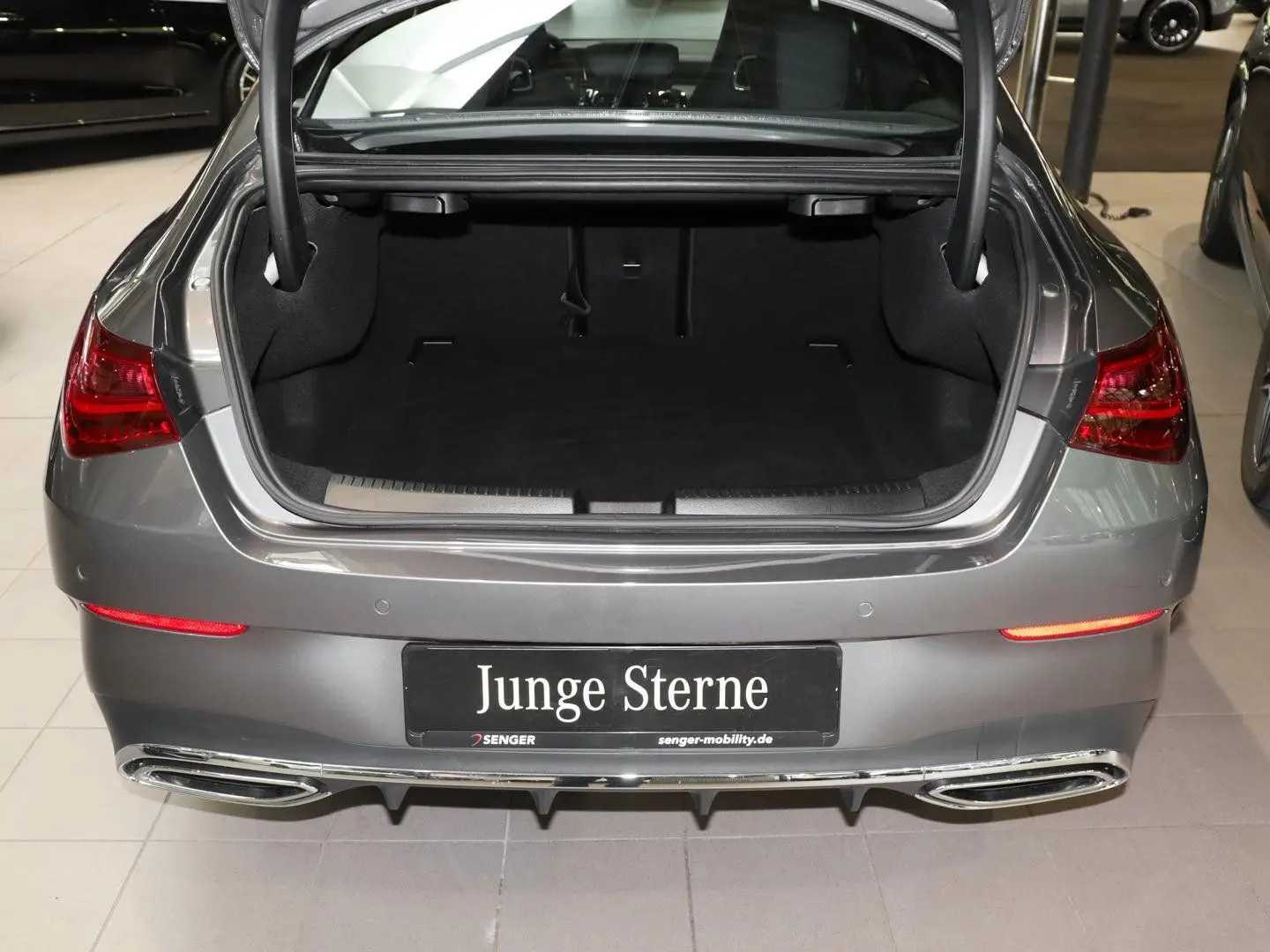 CLA 180 AMG-Line Keyless-Go Kamera Ambiente LED