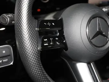CLA 180 AMG-Line Keyless-Go Kamera Ambiente LED