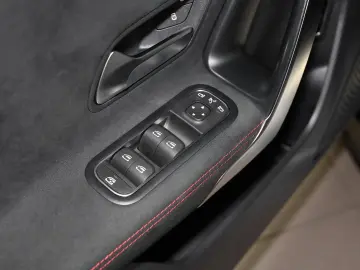 CLA 180 AMG-Line Keyless-Go Kamera Ambiente LED
