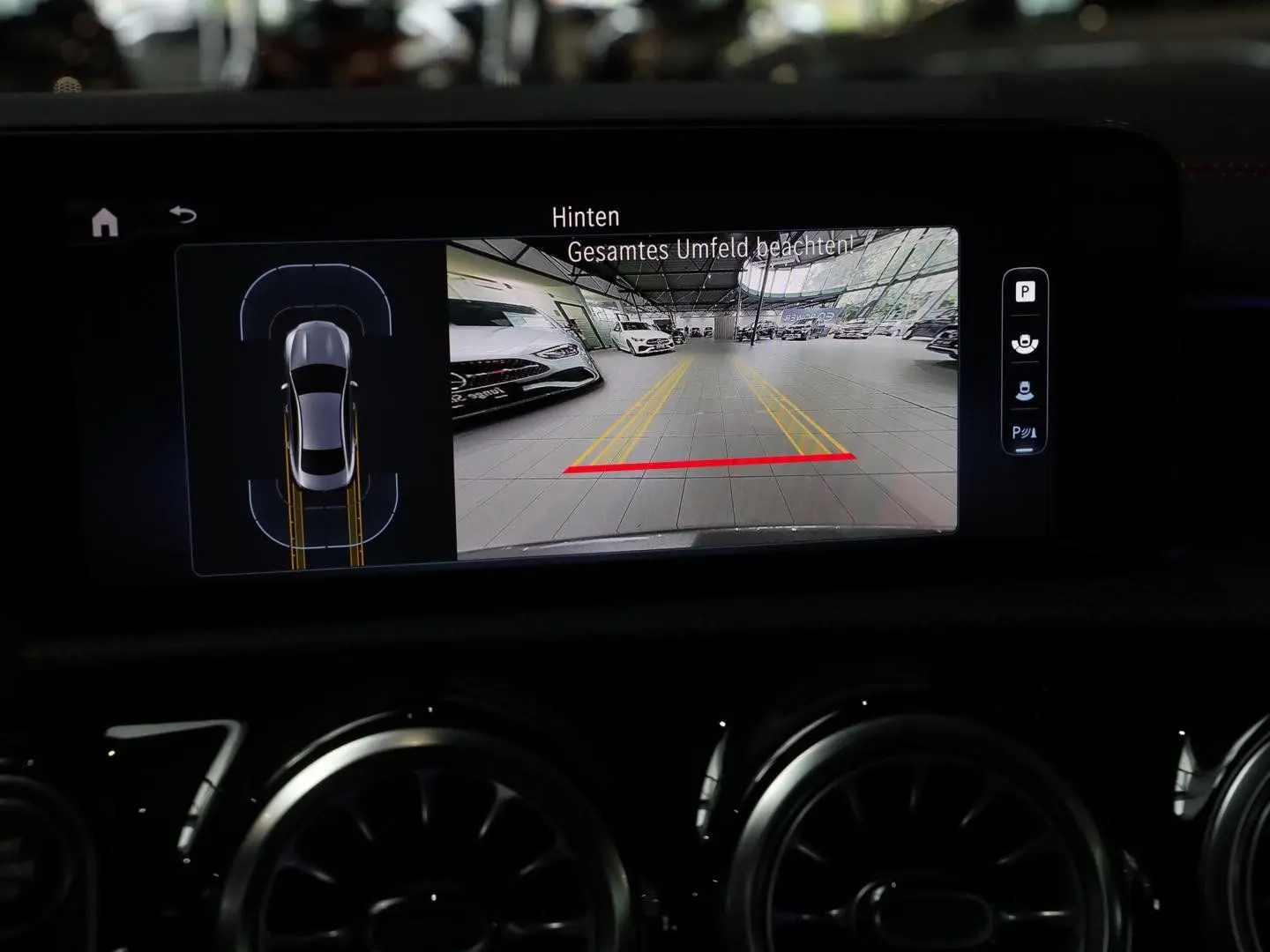 CLA 180 AMG-Line Keyless-Go Kamera Ambiente LED