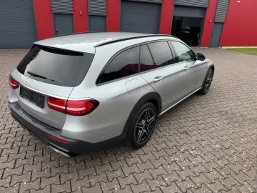 E 220d 4Matic All-Terrain LEDER AMG-Felgen Night