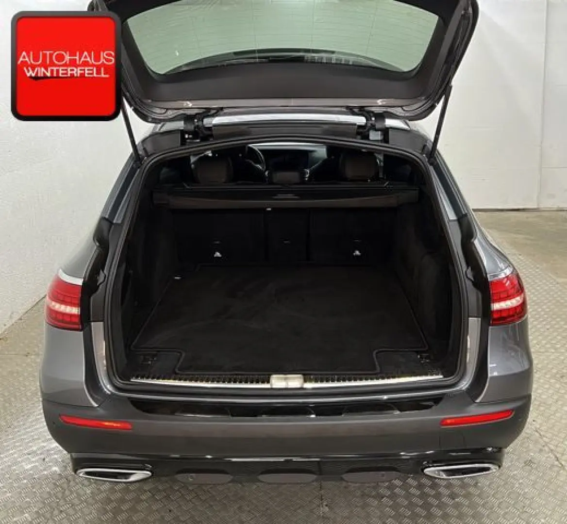 E 220 d 4M All-Terrain NIGHT AMG19Z HUD+KEYLESS+