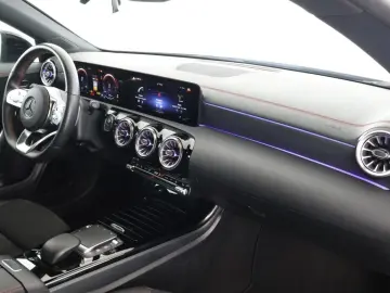 CLA 250 e AMG Night Pano MBUX SHZ LED AUT LMF