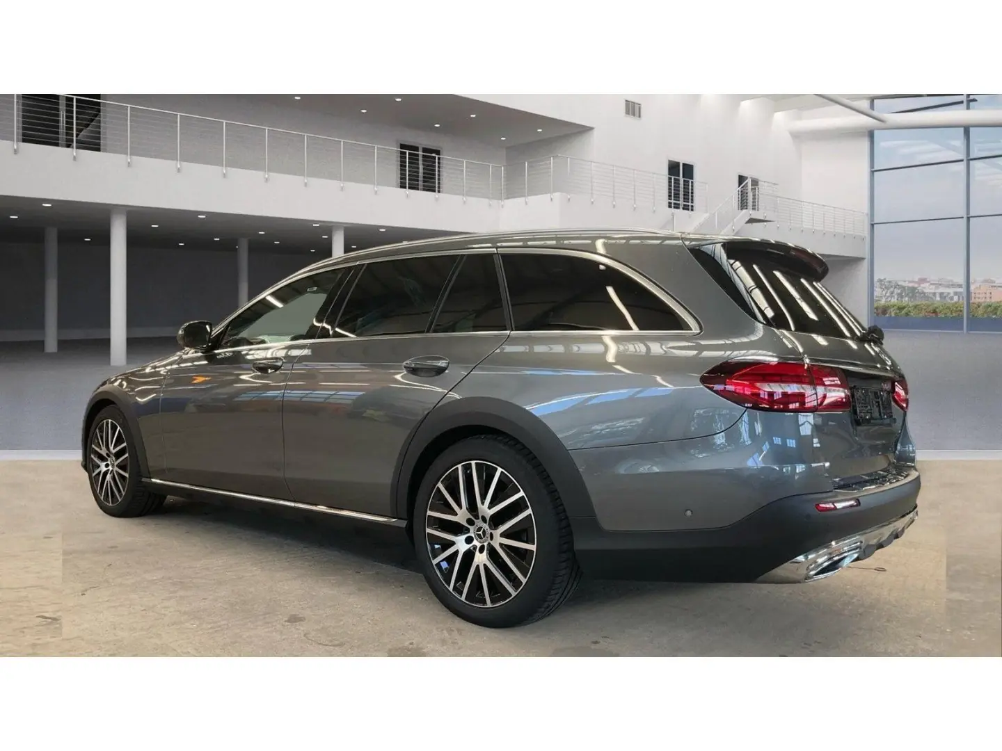E220d 4M Tl All-Terrain DISTRO Pano AHK Memo LED