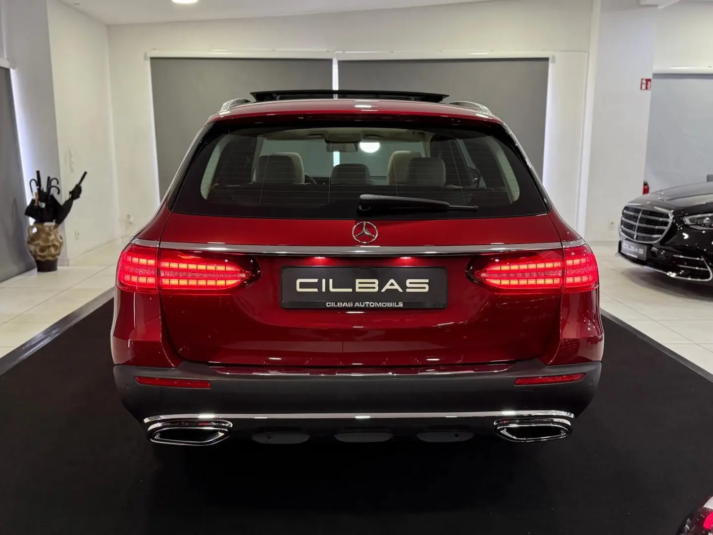 E 220 d T All-Terrain*AIR*PANO*KAM*HUD*DIST*AHK*