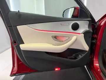 E 220 d T All-Terrain*AIR*PANO*KAM*HUD*DIST*AHK*