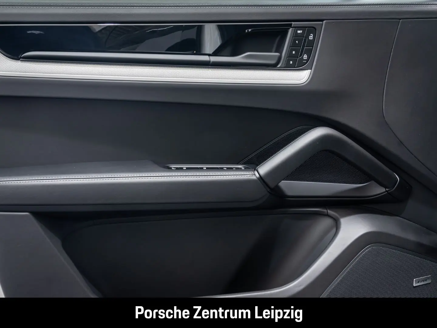 Cayenne E-Hybrid el.AHK InnoDrive Luft BOSE 360G