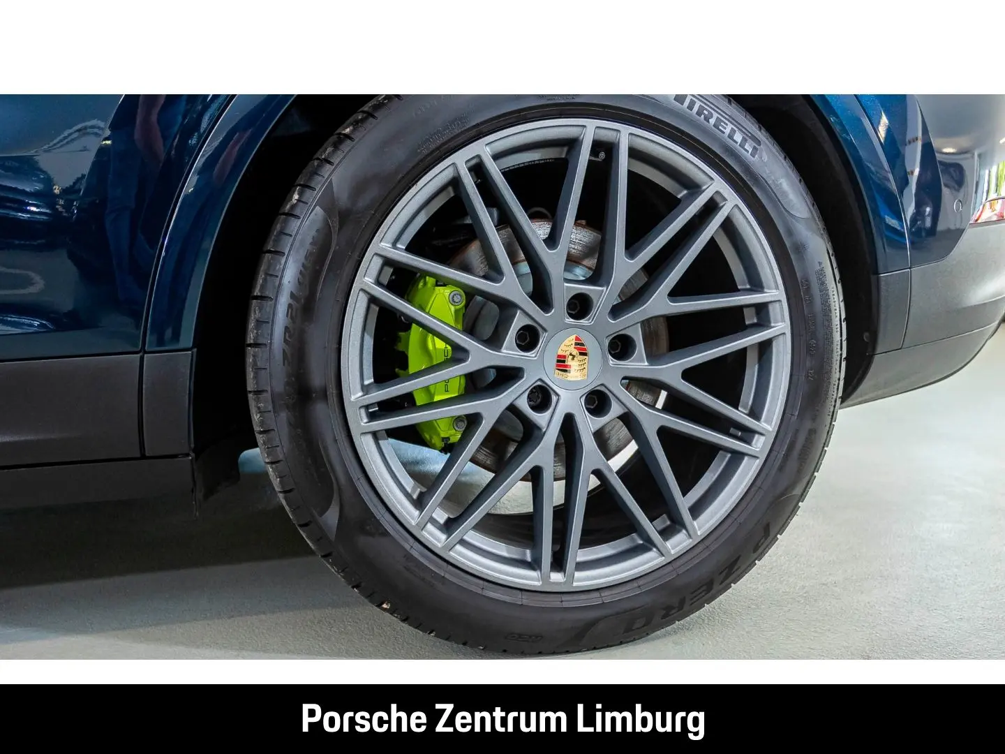 Cayenne E-Hybrid HA-Lenkung Sportabgas BOSE LED
