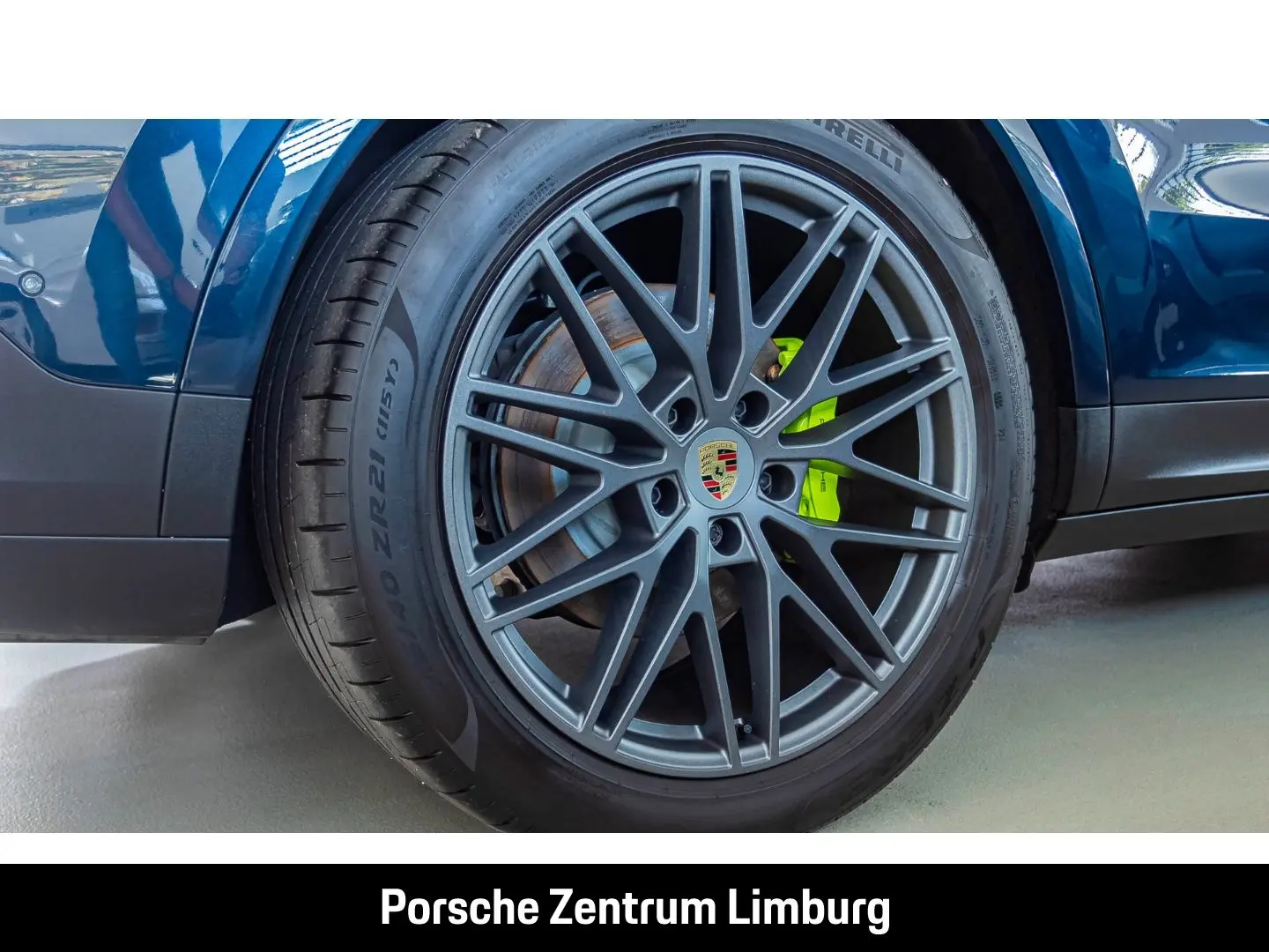 Cayenne E-Hybrid HA-Lenkung Sportabgas BOSE LED