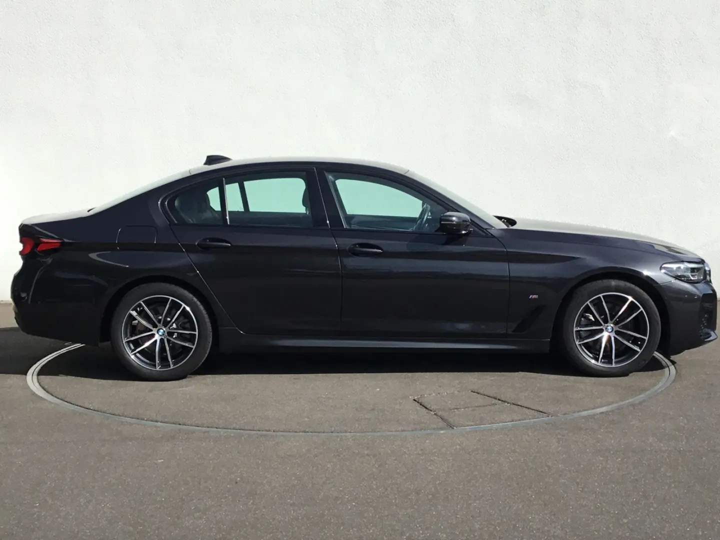 520d M SPORT+LCPROF+STANDHZ+KAMERA+AMBIENT