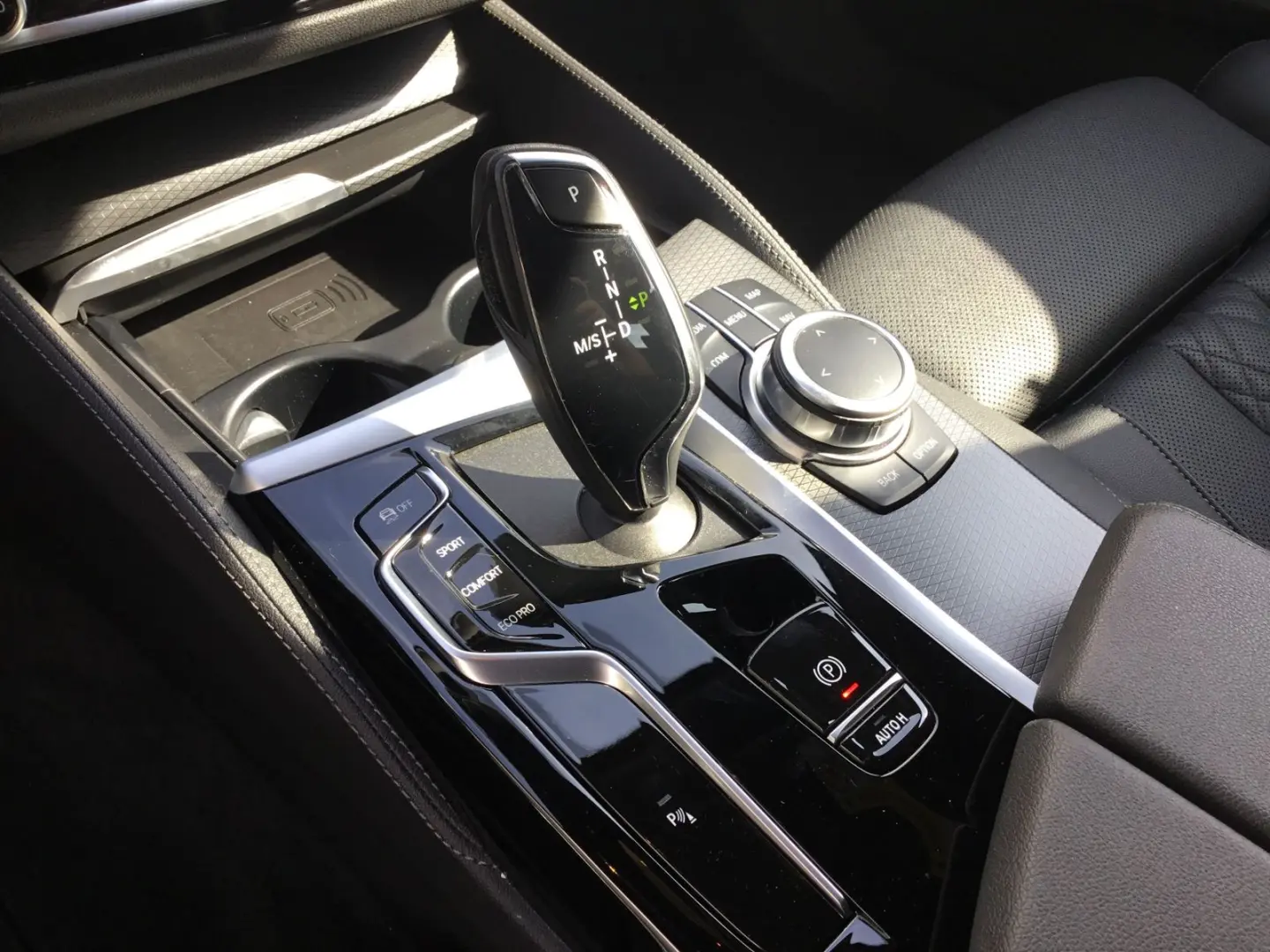 520d M SPORT+LCPROF+STANDHZ+KAMERA+AMBIENT