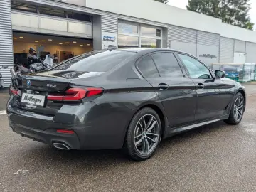 530i M Sport Leder HUD ACC GlasD.Kamera DAB HiFi