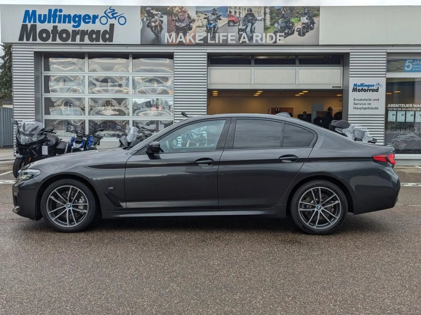 530i M Sport Leder HUD ACC GlasD.Kamera DAB HiFi