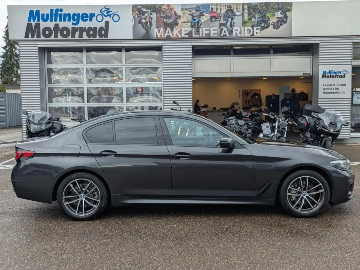 530i M Sport Leder HUD ACC GlasD.Kamera DAB HiFi