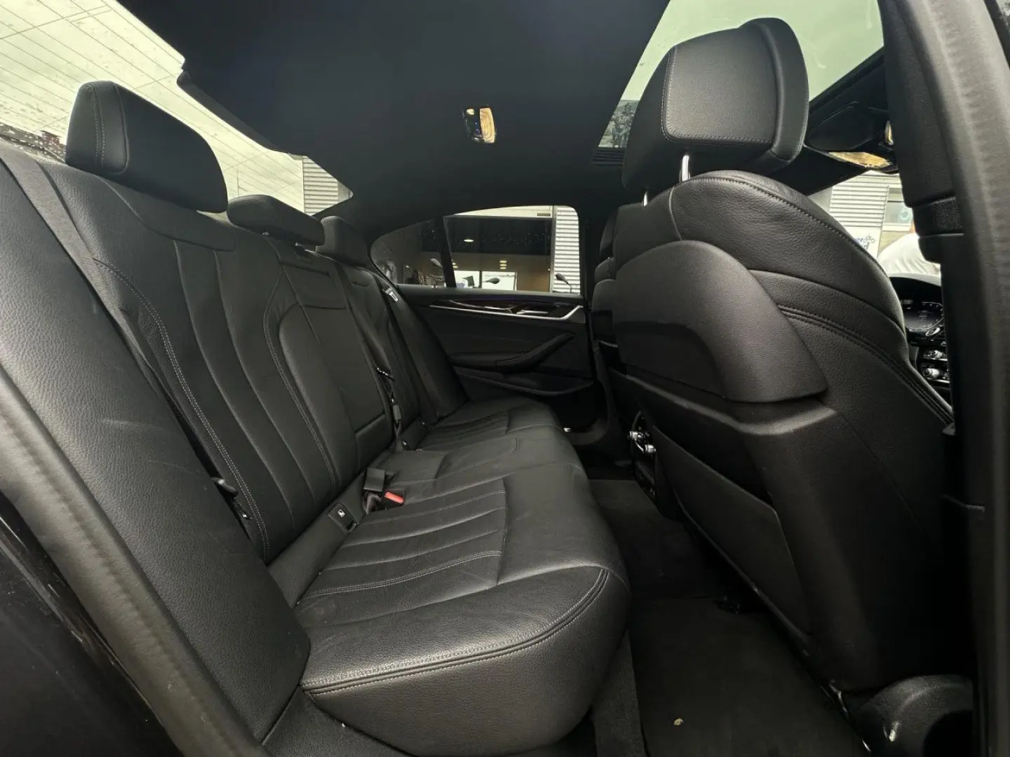 530i M Sport Leder HUD ACC GlasD.Kamera DAB HiFi