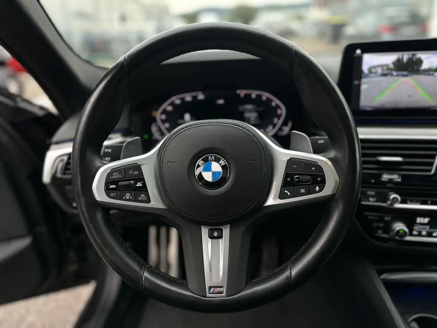 530i M Sport Leder HUD ACC GlasD.Kamera DAB HiFi