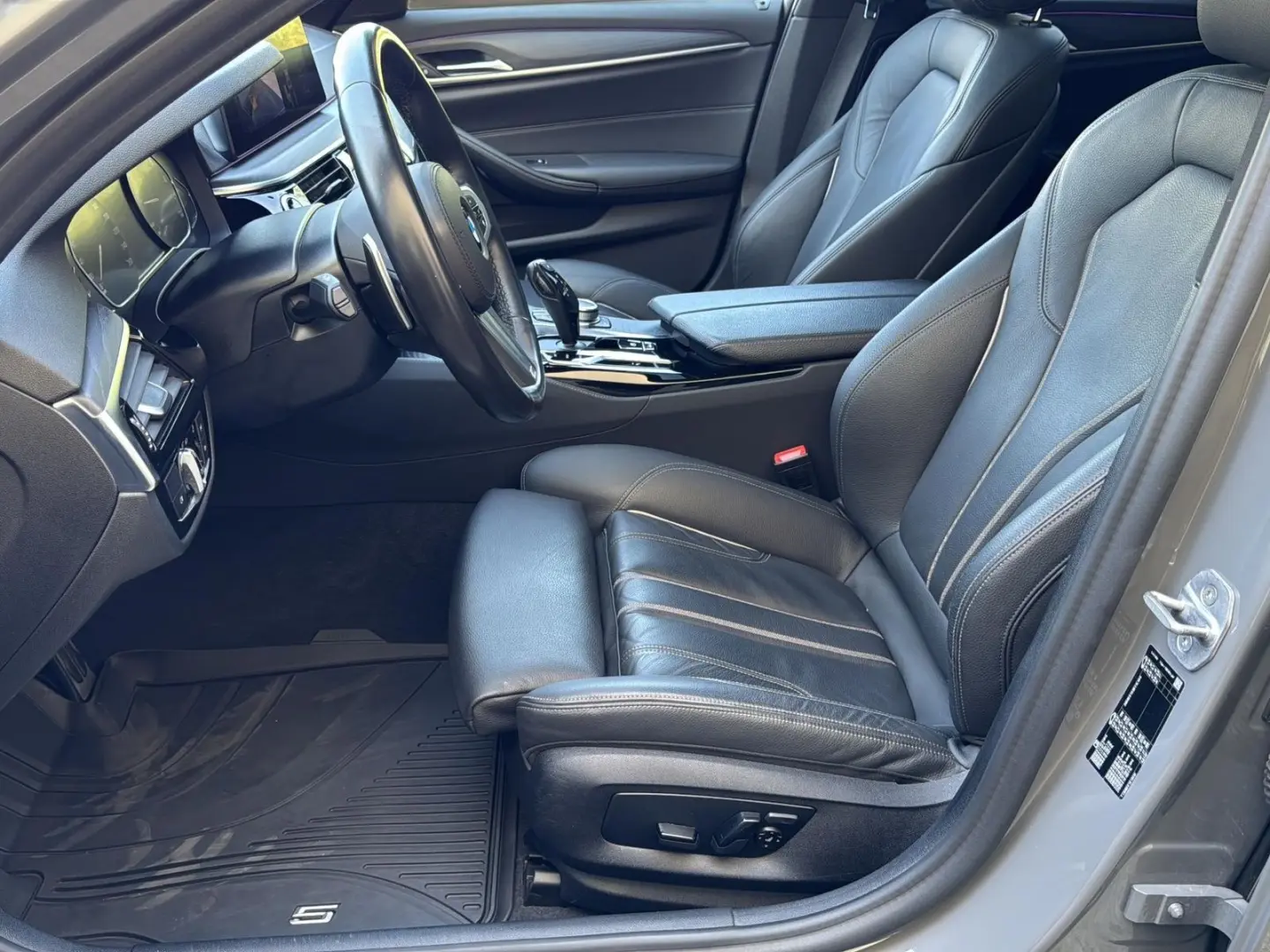 530i MSport+BERNINAGRAU+LEDER+4Zonen