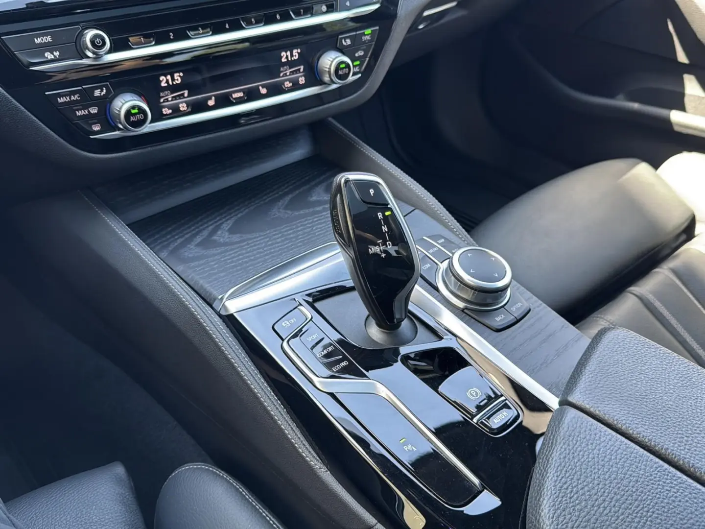 530i MSport+BERNINAGRAU+LEDER+4Zonen