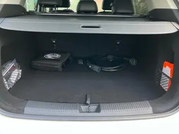 HS PHEV Luxury