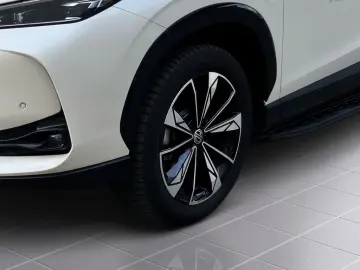 HS PHEV Luxury