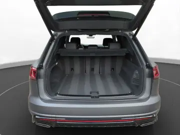 Touareg 3.0 TDI R-line AHK StHz *BlackStyle*