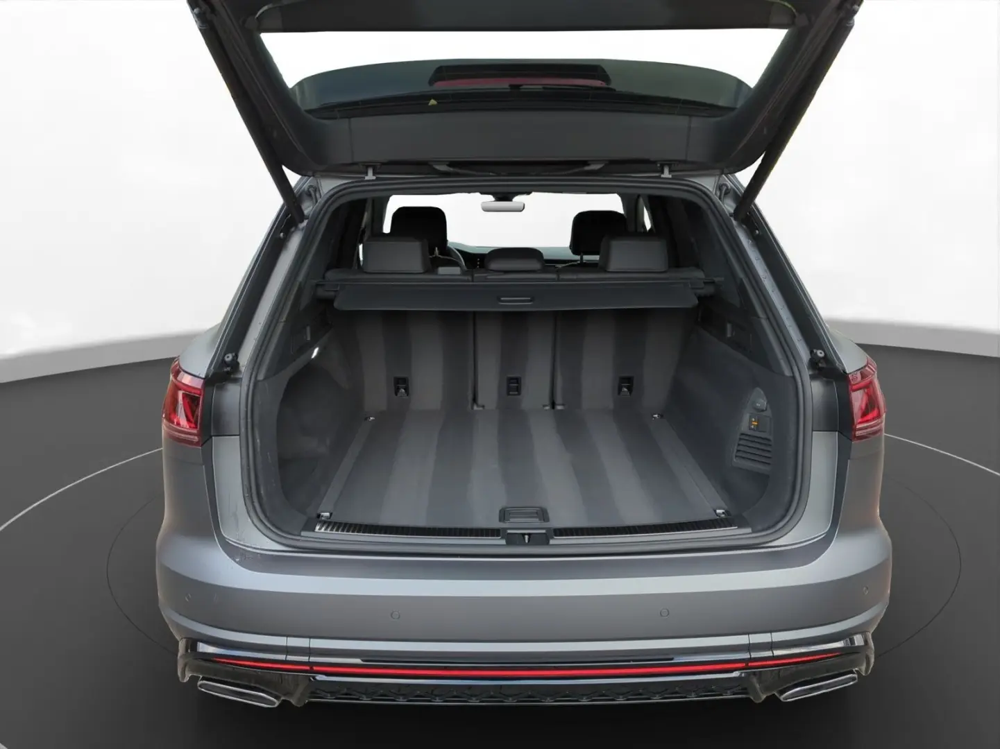 Touareg 3.0 TDI R-line AHK StHz *BlackStyle*