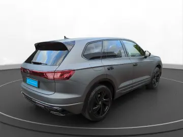 Touareg 3.0 TDI R-line AHK StHz *BlackStyle*