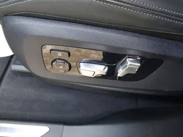 X5 30 d xDrive M Sport / Soft-Close / SkyLounge