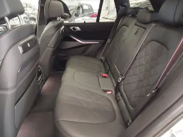X5 30 d xDrive M Sport / Soft-Close / SkyLounge