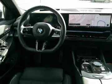520 i M Sport AHK el. Driv.Plus Park.Plus HUD!