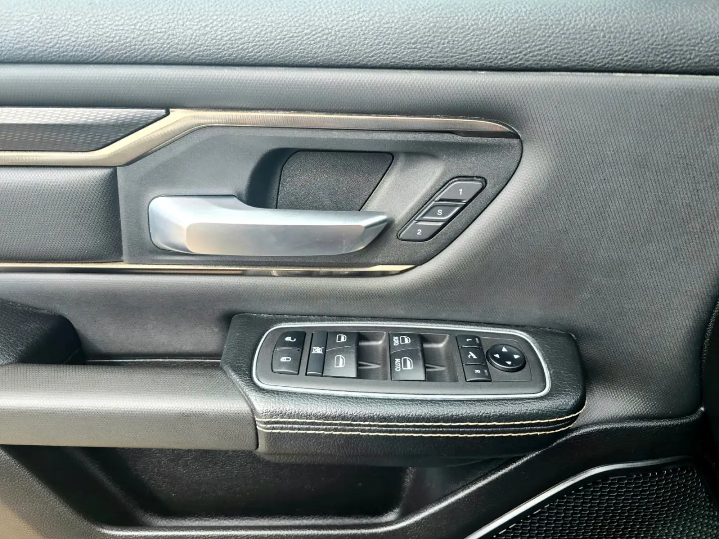Dodge RAM 1500 5.7 4x4 / 360° / Pano / Virtual CP