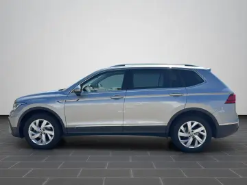 Tiguan Allspace LIFE 1.5 TSI DSG 7SITZER NAVI AH