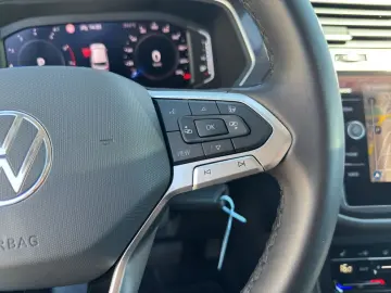 Tiguan Allspace LIFE 1.5 TSI DSG 7SITZER NAVI AH