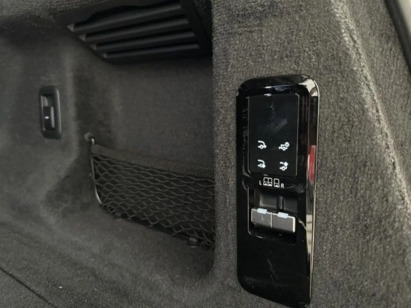 Range Rover Sport D300 SE Dyn BlackPack AHK HUD