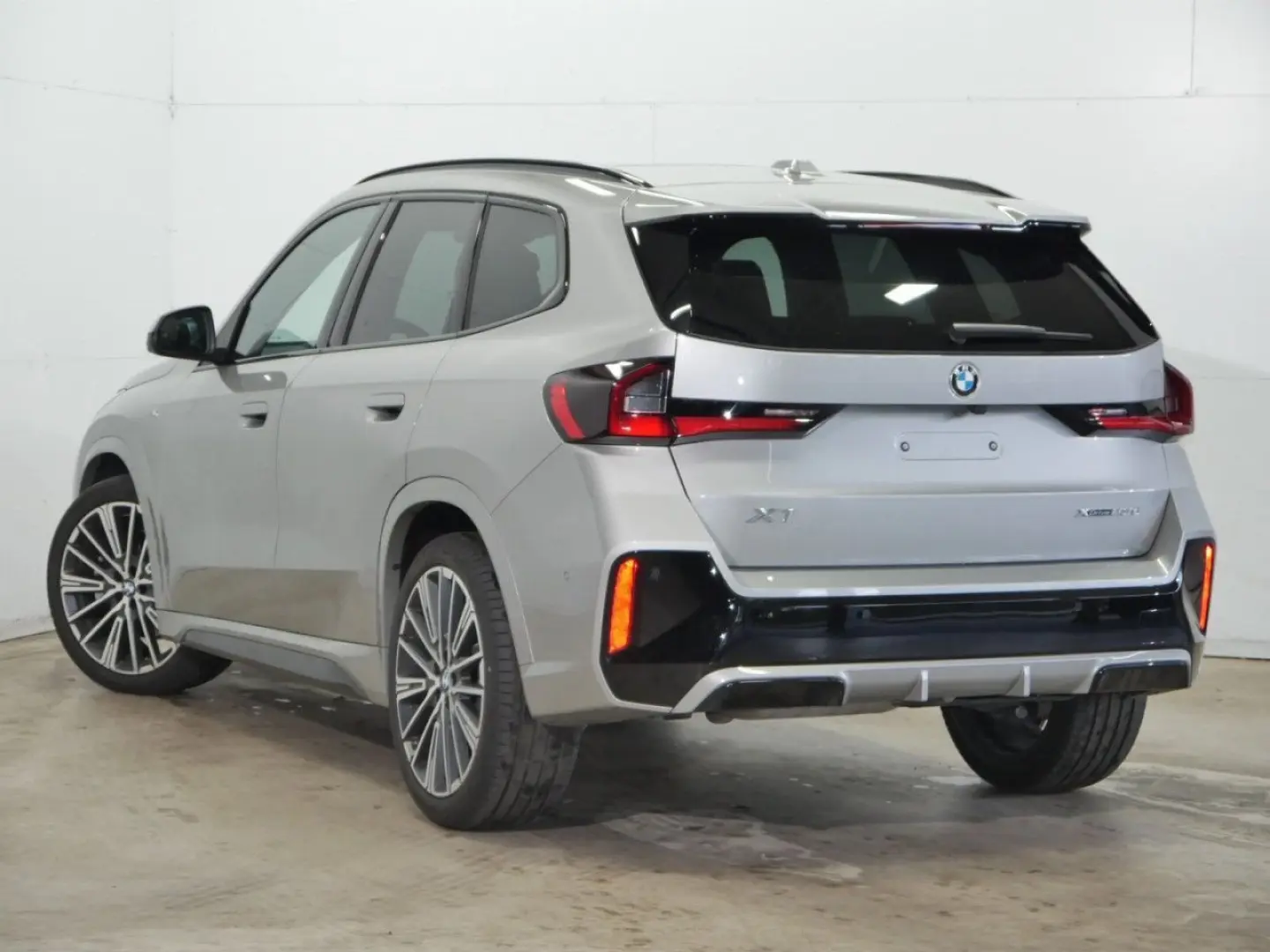 X1 xDrive23d M Sport DA-Pro,PA+,HUD,HK,Pano,AHK