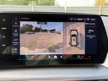 iX1 xDrive30 M Sport AHK eSitze Head-Up 360Kamer