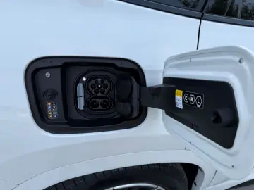 iX1 xDrive30 M Sport AHK eSitze Head-Up 360Kamer
