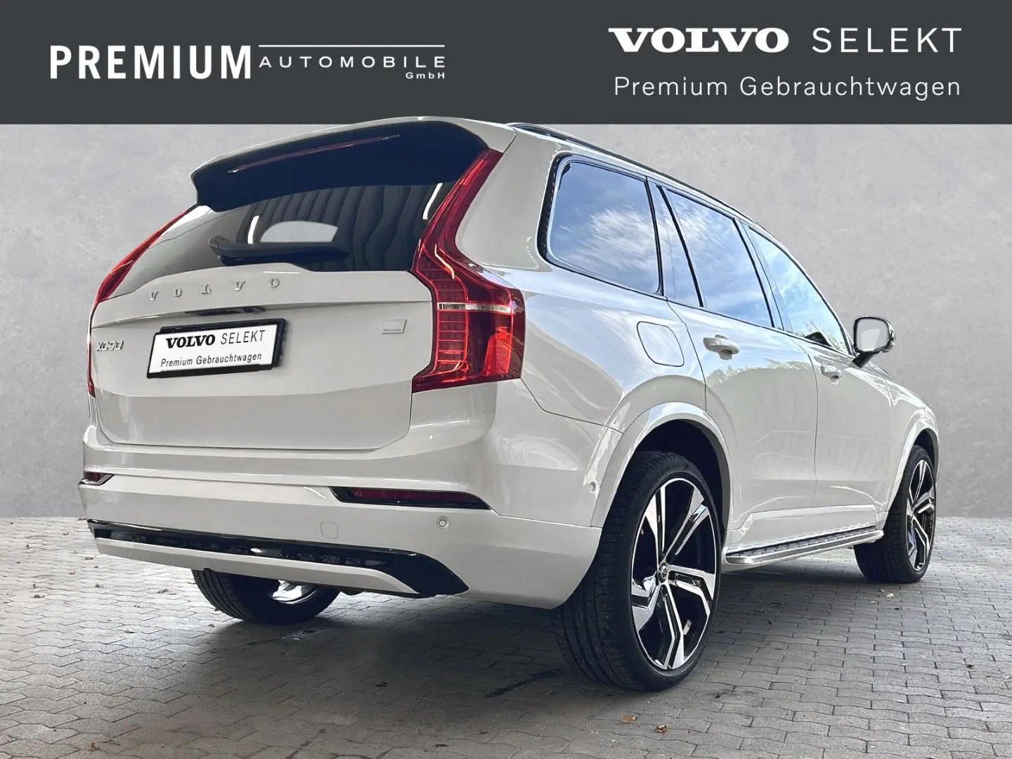 XC90 Ultimate Dark Recharge Plug-In Hybrid AWD T