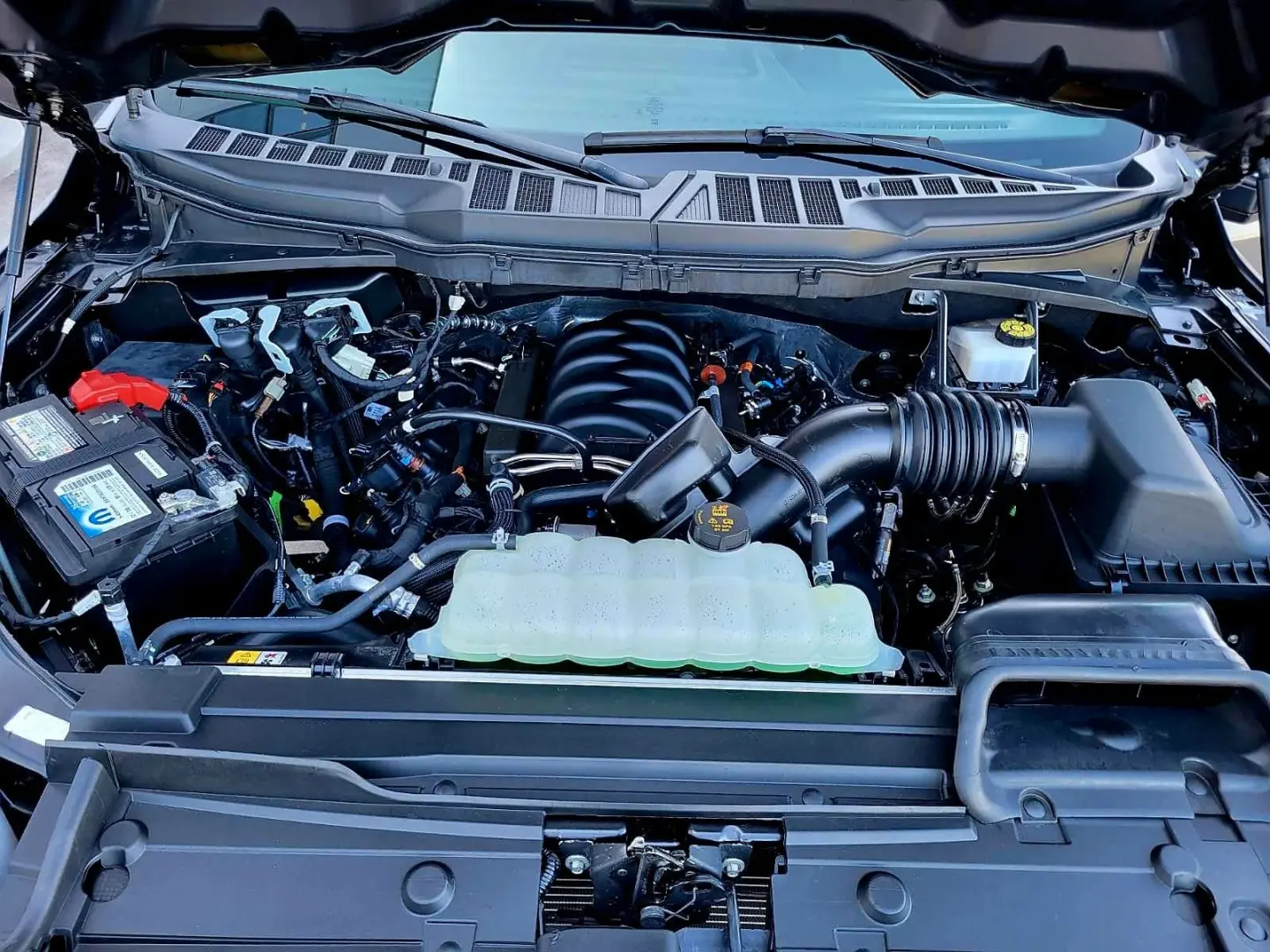 Ford F 150 5,0 V8 4x4 SUPERCREW TOP