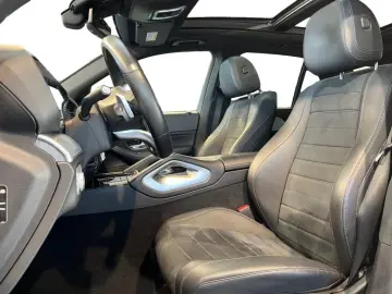 GLE 300 d 4matic AMG +MBUX+Wide+Navi+Pano+LM+PDC