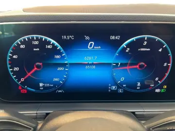 GLE 300 d 4matic AMG +MBUX+Wide+Navi+Pano+LM+PDC